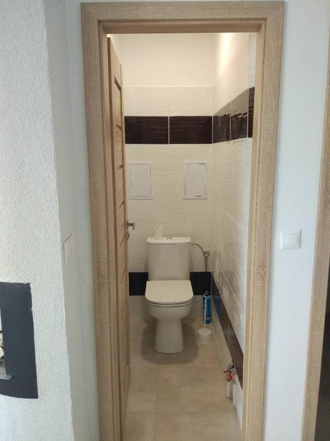 Moderny Apartman S Krbom A Klimatizaciou Прешов Экстерьер фото